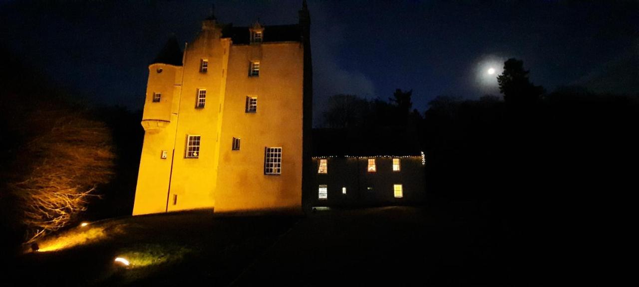 East Wing Lickleyhead Castle Villa Auchleven Exterior photo