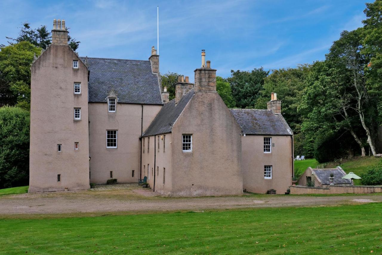 East Wing Lickleyhead Castle Villa Auchleven Exterior photo